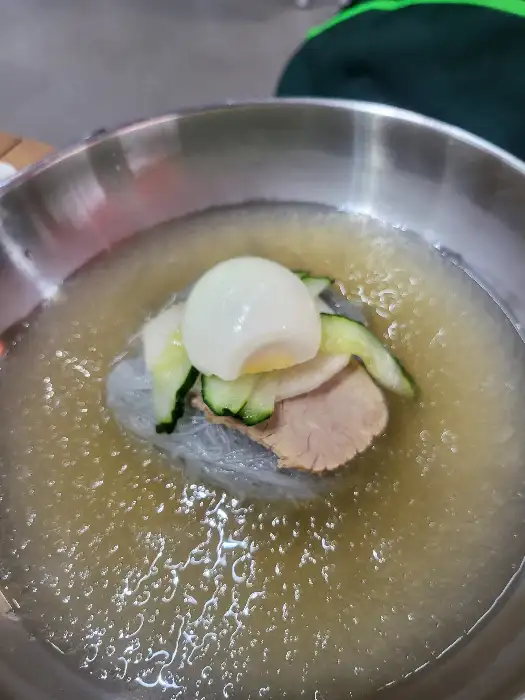 시원한 물냉면 한 그릇