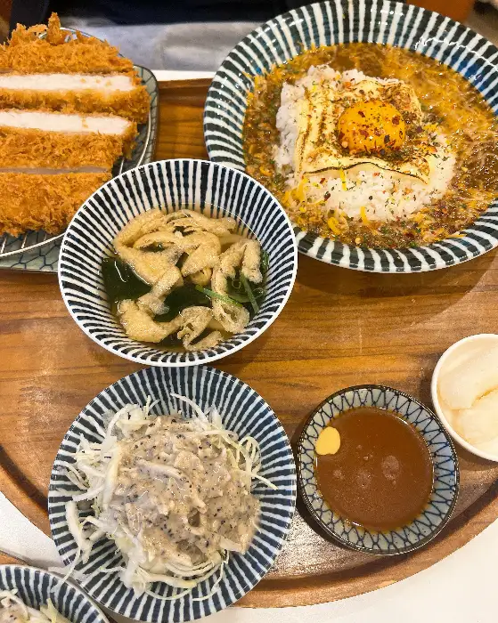 치즈돈까스와 카레라이스