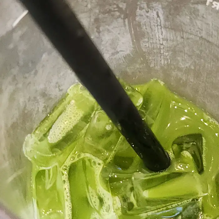 말차 라떼 근접 촬영