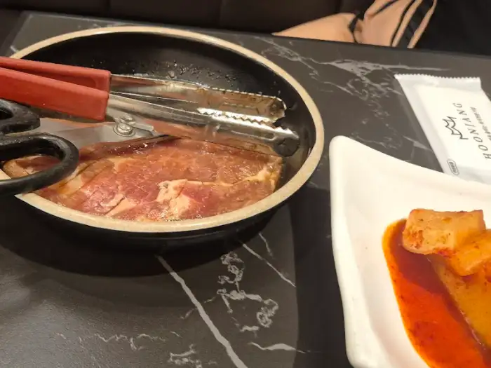 잘 구워지고 있는 고기