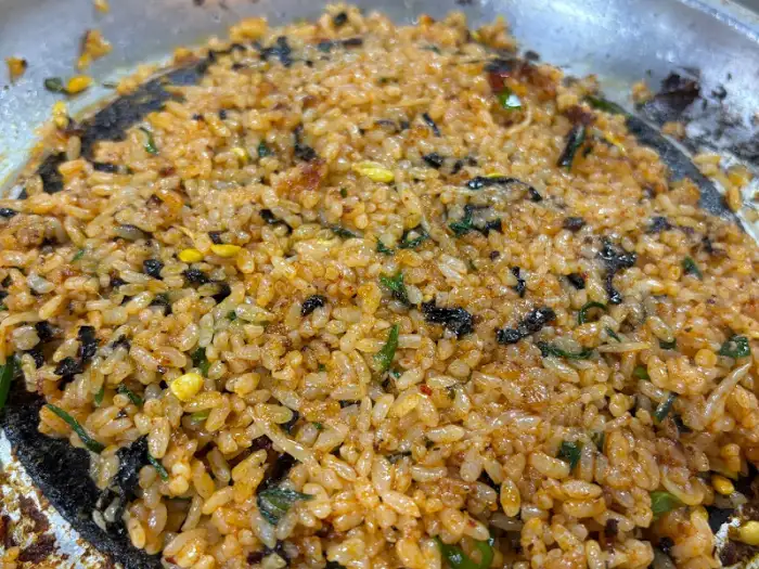 곱창전골 국물에 볶아낸 고소한 볶음밥