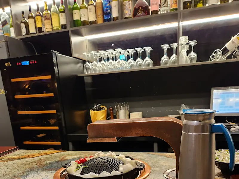 고메램 강남점 내부 인테리어