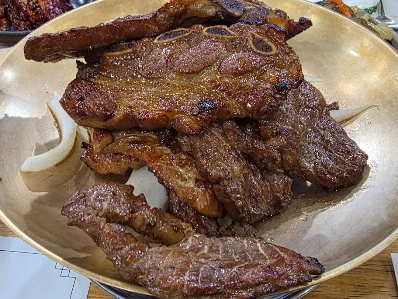 청당정원의 메인 메뉴, 석갈비