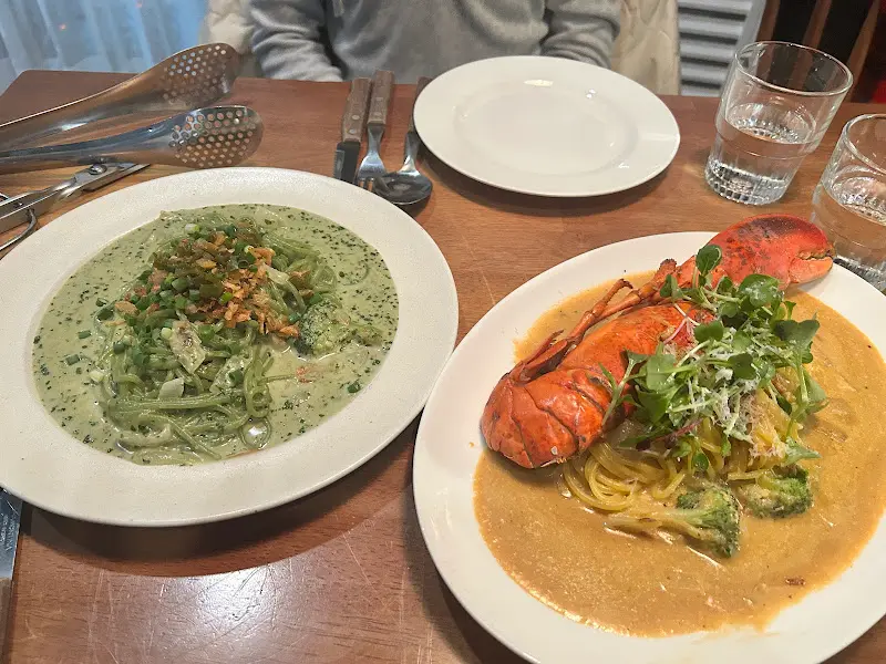 전복 크림 파스타와 바질 페스토 파스타