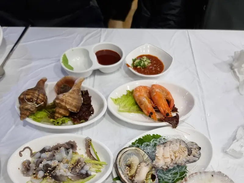 푸짐한 스끼다시