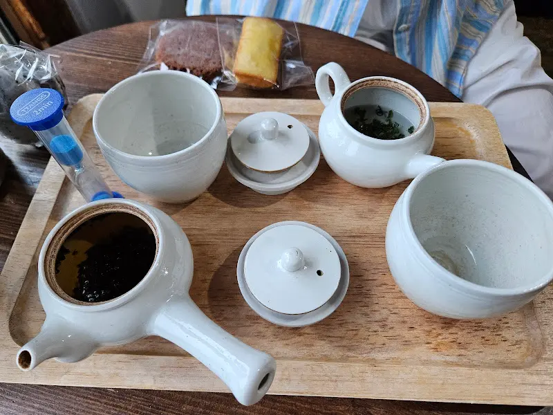 정갈한 다기 세트