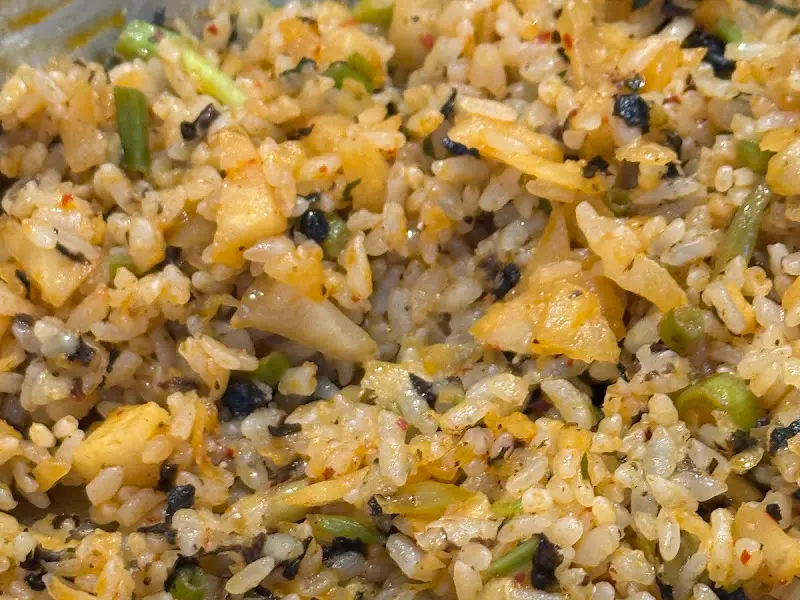 볶음밥 재료 클로즈업