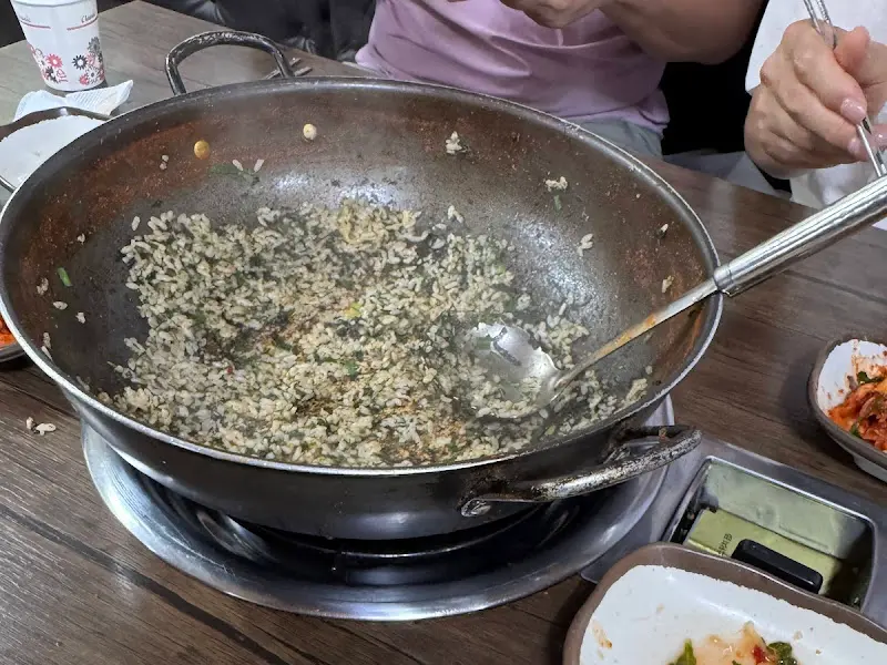 홍두깨식당 볶음밥