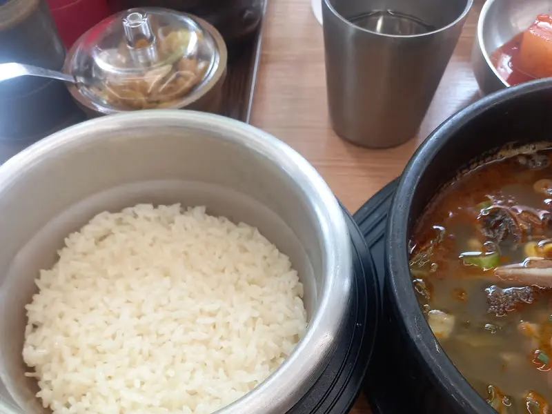 압력솥밥과 내장탕