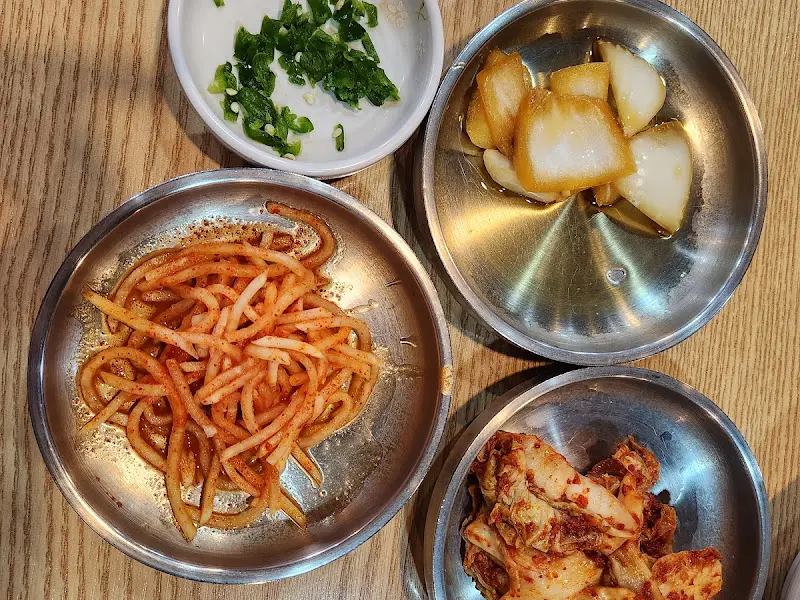 수두리보말칼국수 밑반찬