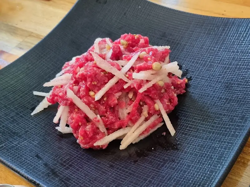 입에서 살살 녹는 육회