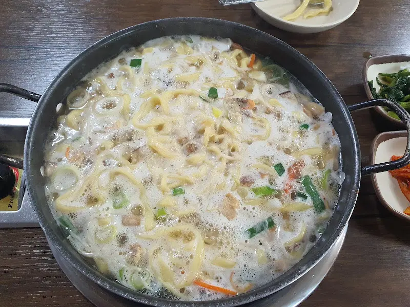 홍두깨식당 해물칼국수