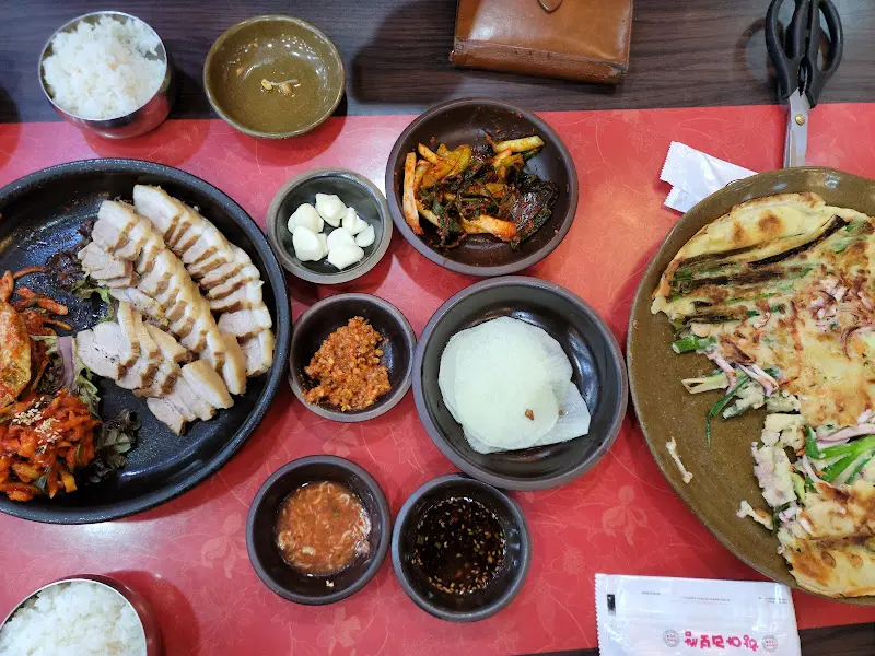 보쌈정식 한상차림