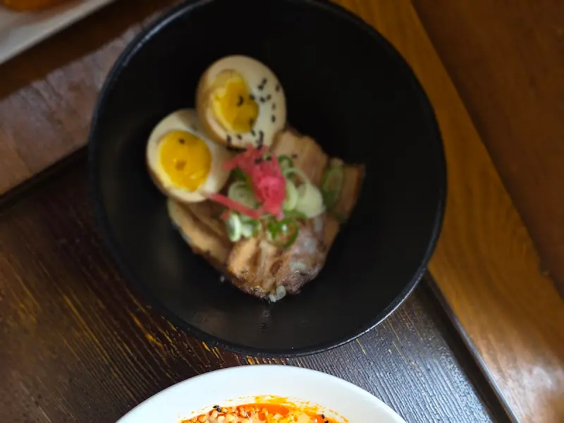 차슈 덮밥 세트의 미니 차슈 덮밥