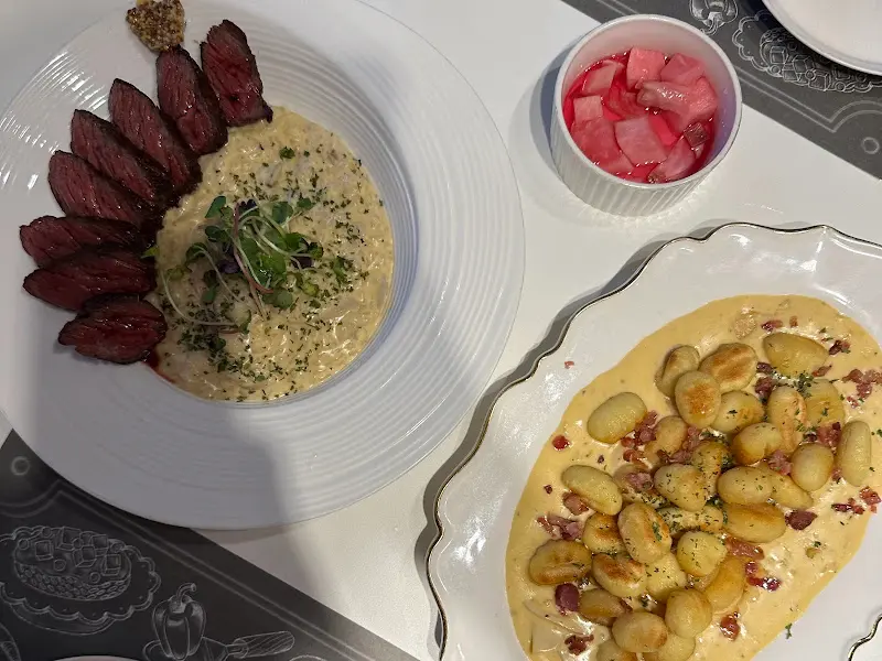 스테이크 리조또와 뇨끼