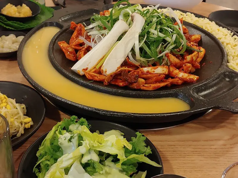 밑반찬과 쭈꾸미