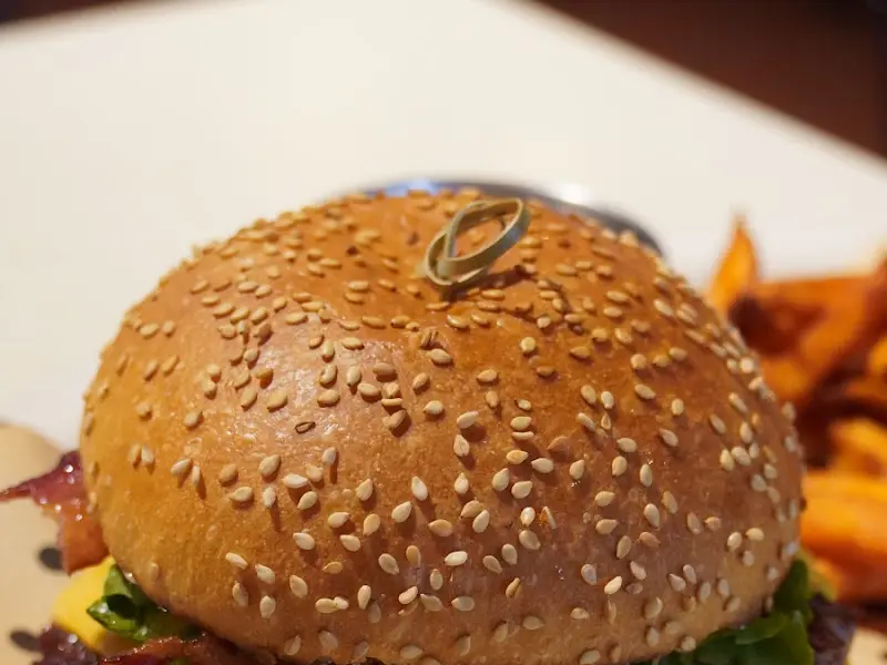 오리지널 버거 근접샷