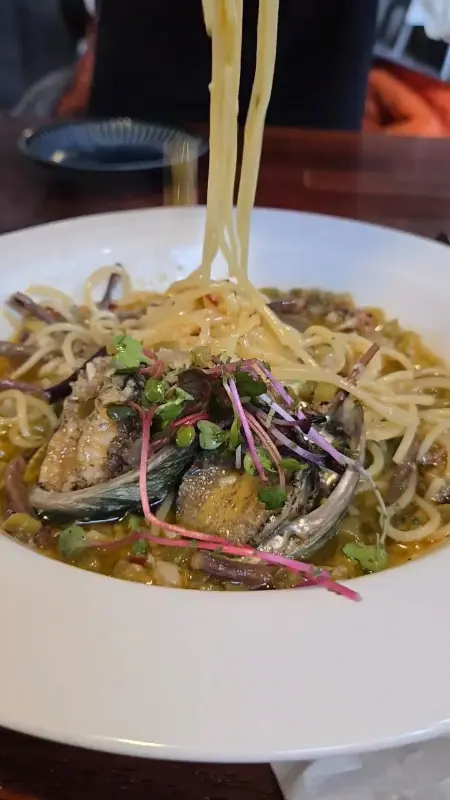 전복 고사리 파스타 면발