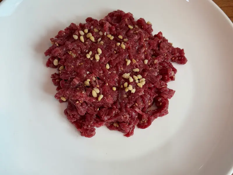 신선한 육회의 자태