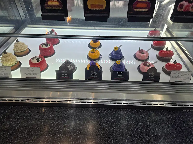 다양한 종류의 케이크