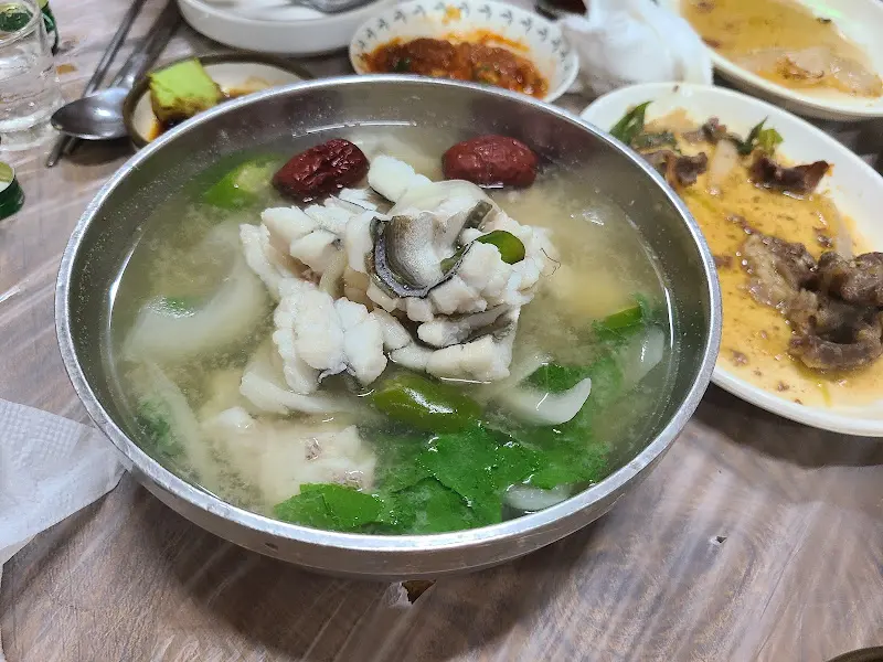 가미섬 탕 요리