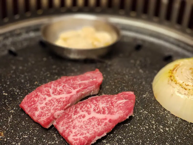 소고기 굽는 모습