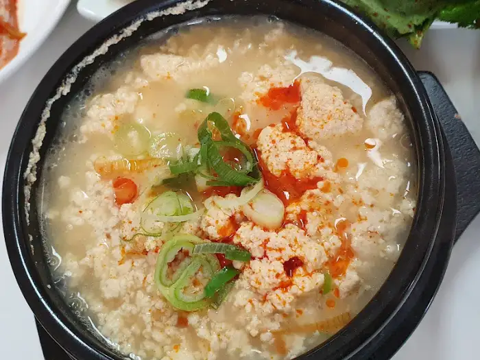 달뜬 순두부 뚝배기
