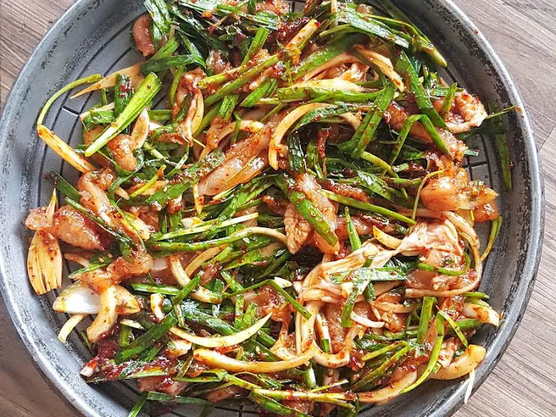 닭 요리에 곁들여 먹는 밑반찬