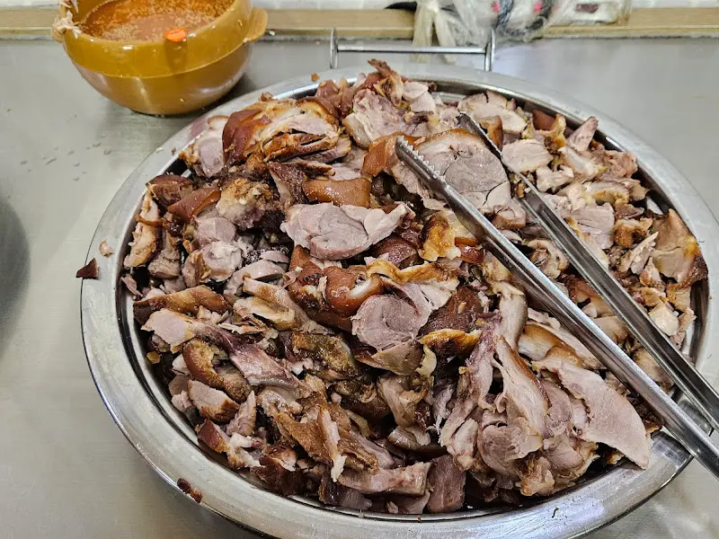 손맛한식뷔페의 족발