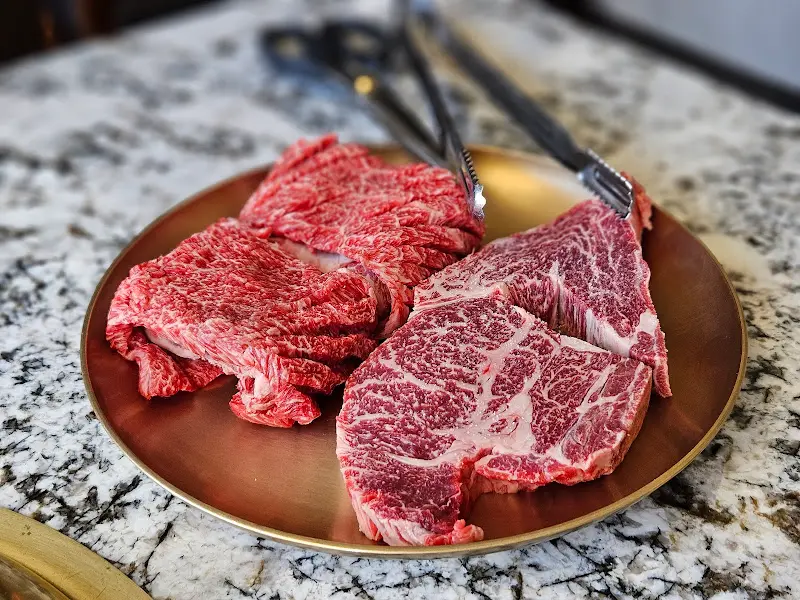 마블링이 아름다운 꽃등심