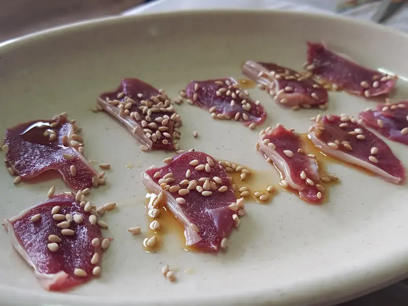 싱싱한 닭가슴살 육회