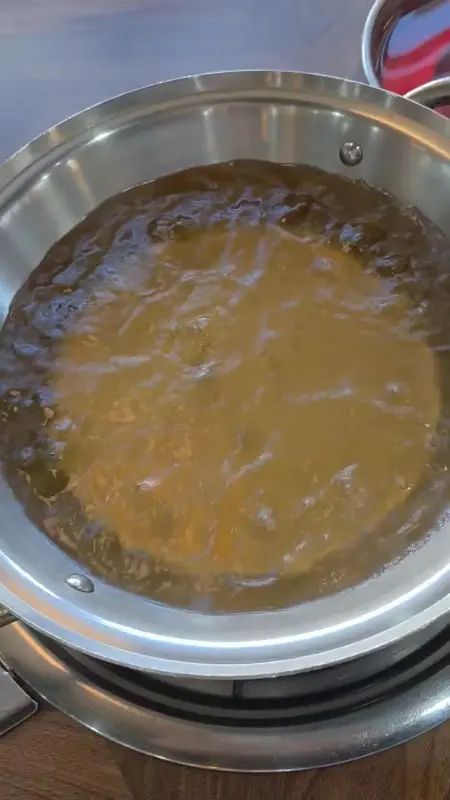 끓고 있는 육수