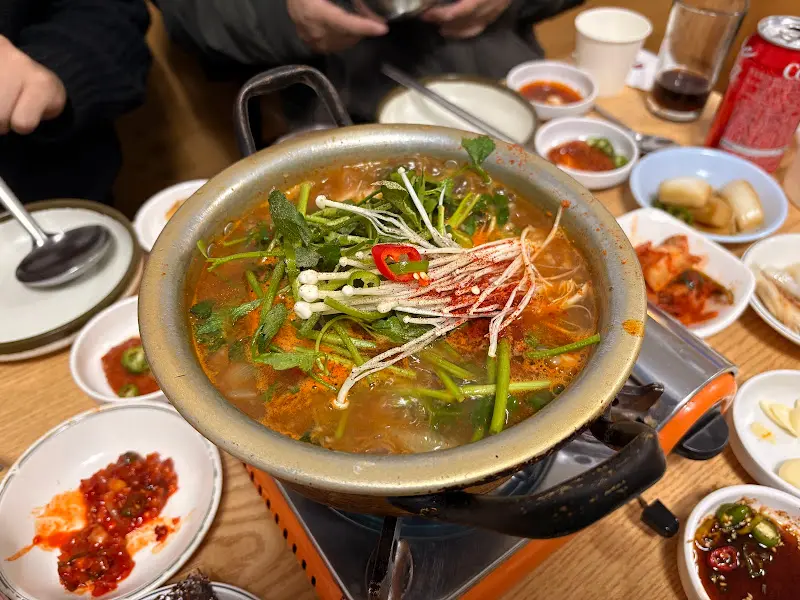 푸짐한 민어탕 한 상차림