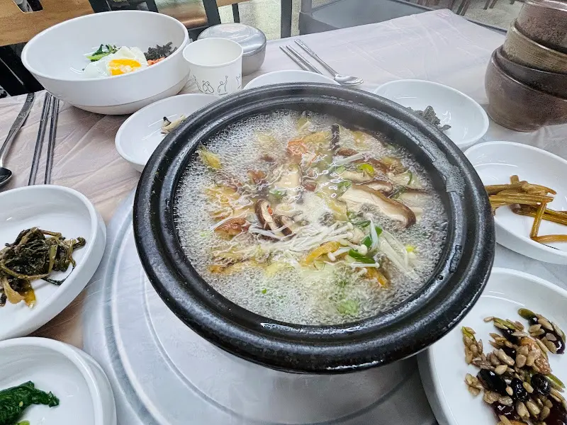 버섯 황태국의 시원함