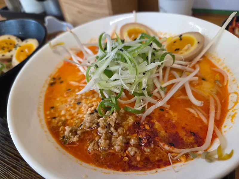 매콤한 풍미가 일품인 탄탄멘