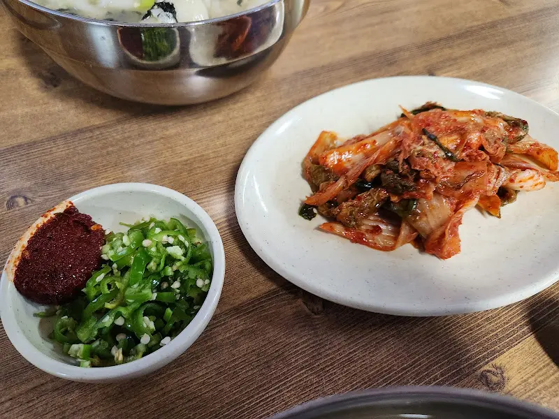 해성칼국수 곁들임