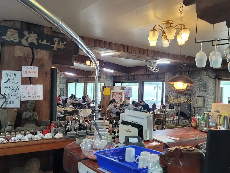 청림골 내부 인테리어