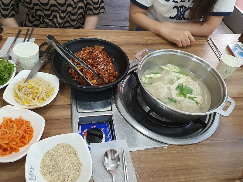 푸짐한 한 상 차림