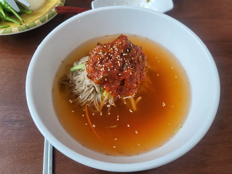 막국수의 비주얼