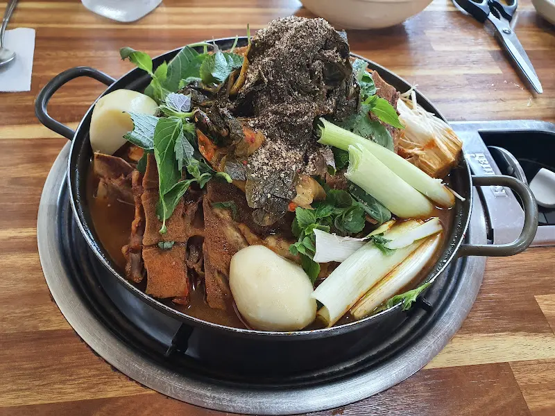 뼈해장국 한 상 차림