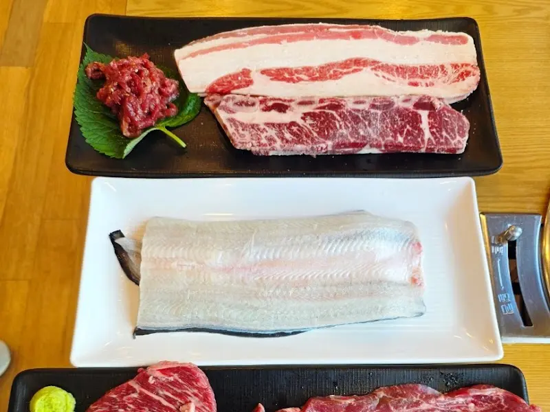 장어, 소고기, 육회