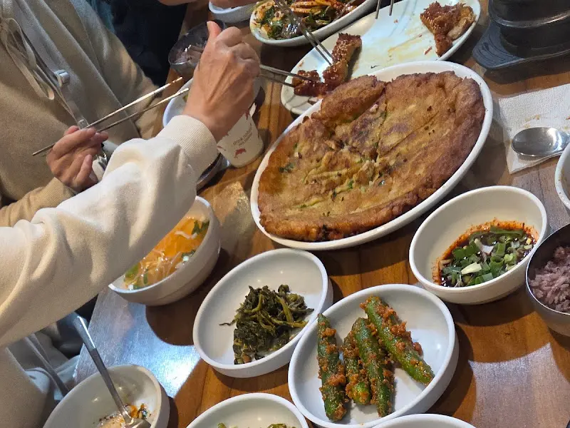 녹두전과 밑반찬