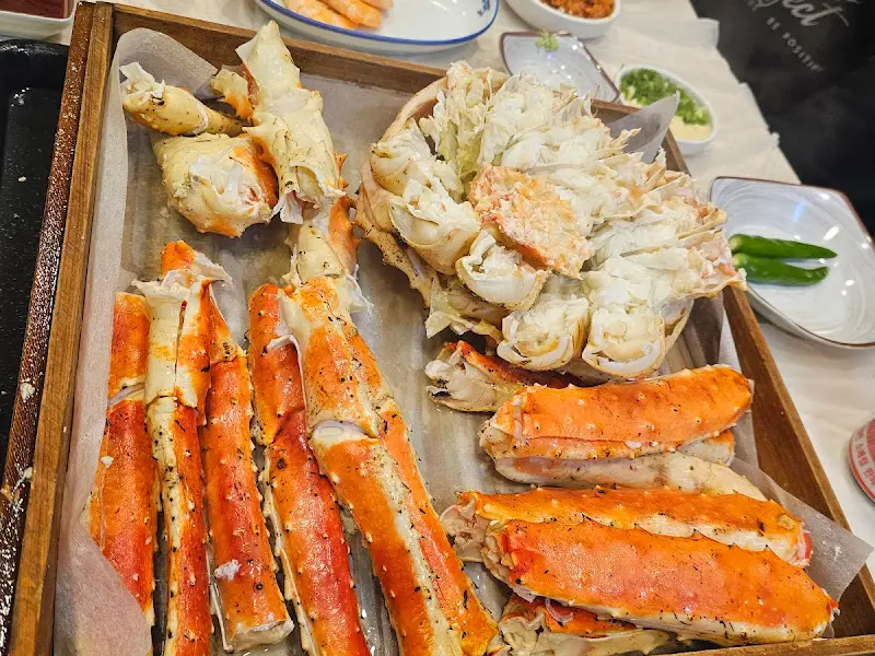 킹크랩 나무쟁반