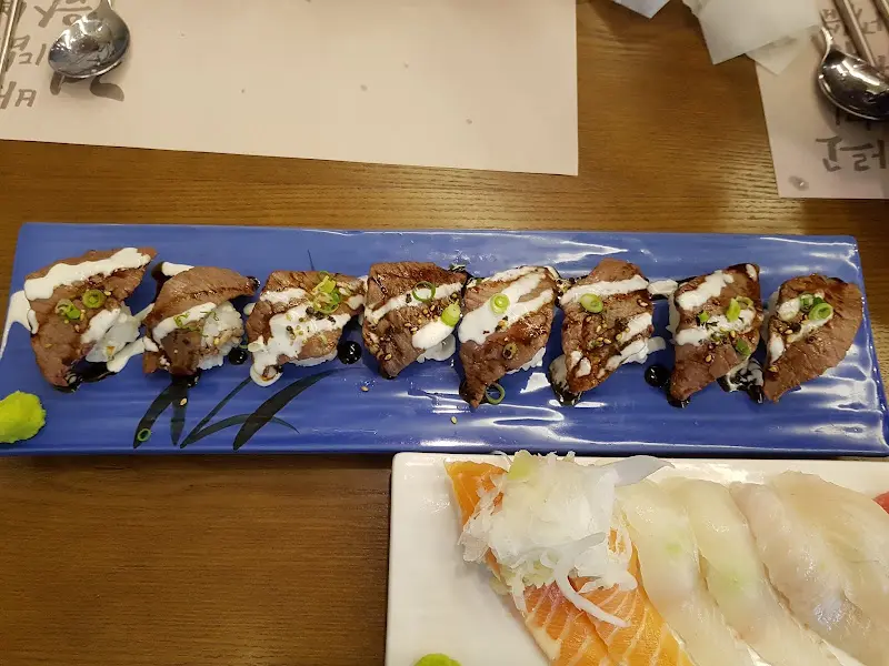 정초밥의 아름다운 초밥 플레이팅