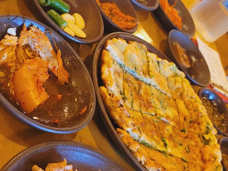 농원밥상의 푸짐한 한 상 차림