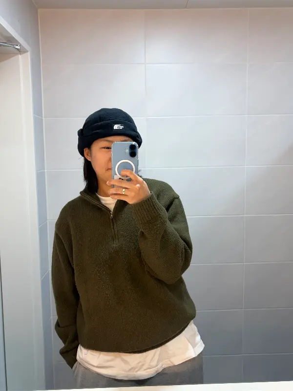 볶음밥을 맛있게 볶는 모습