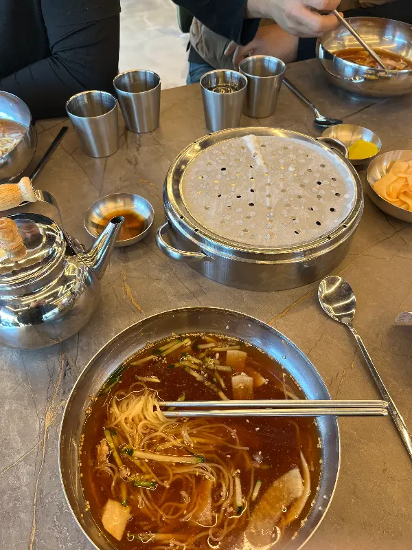 깔끔한 테이블 세팅