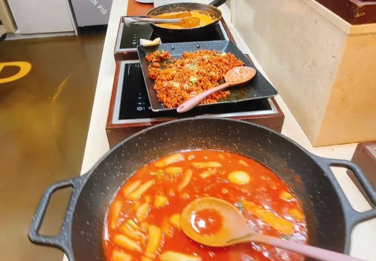 다양한 분식 메뉴