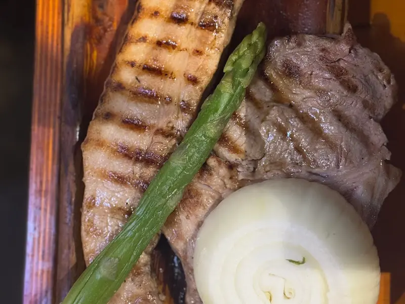 초벌구이된 삼겹살