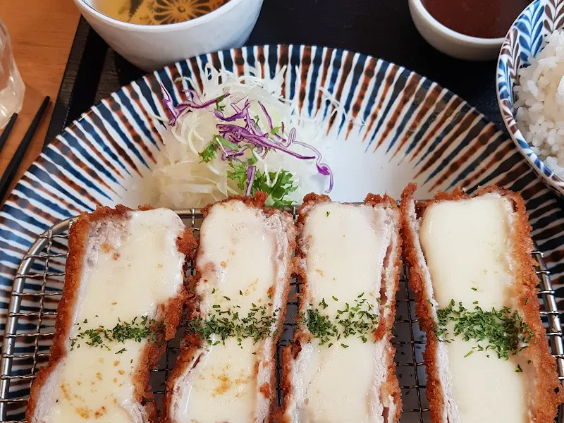 치즈카츠 정식 한 상 차림